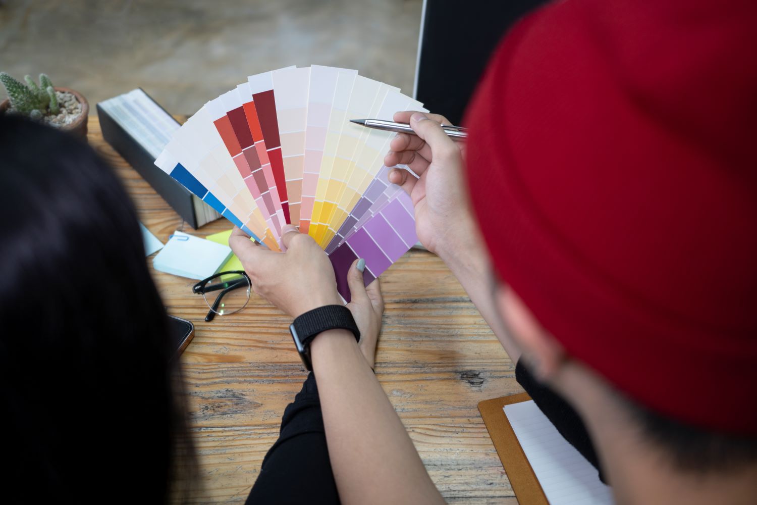 สี Pantone กับงานดีไซน์ภายใน พร้อมไอเดียตกแต่งบ้านและออฟฟิศให้โมเดิร์น